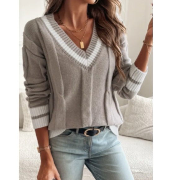 Preppy Cable Knit V-Neck Sweater - Picture 2 of 11